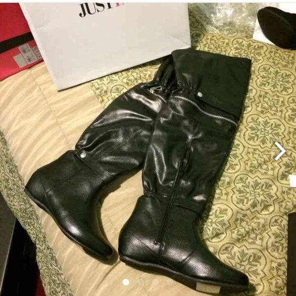 Brand new! Black boots