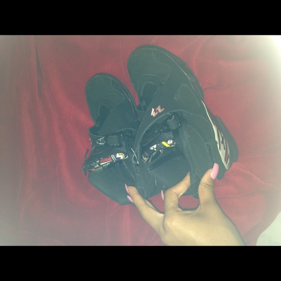 Air Jordan VIII 2013 Retro ” Playoffs”