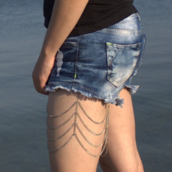 Gold color Leg/thigh body chain - Picture 3 of 3