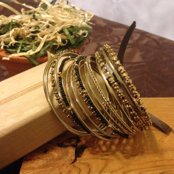Multi Gold Tone Bangles - Picture 3 of 3