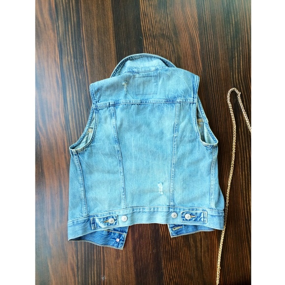 HP🎉 Levi's deconstructed denim vest - Picture 3 of 4