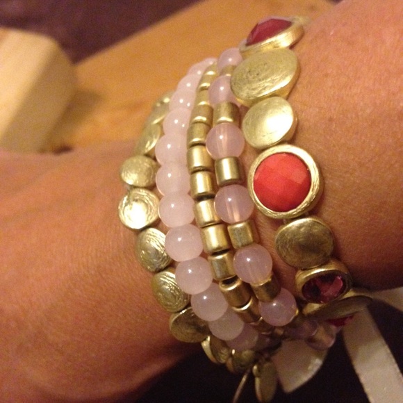 Stretch Multi Matte Gold Bracelet - Picture 3 of 3
