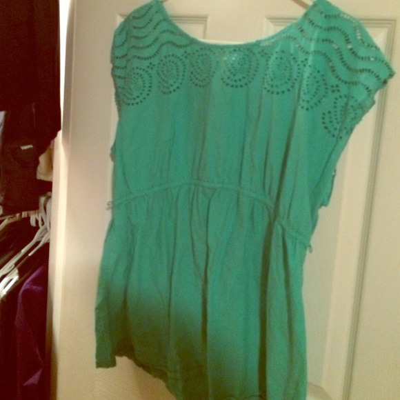 Seafoam green maternity shirt