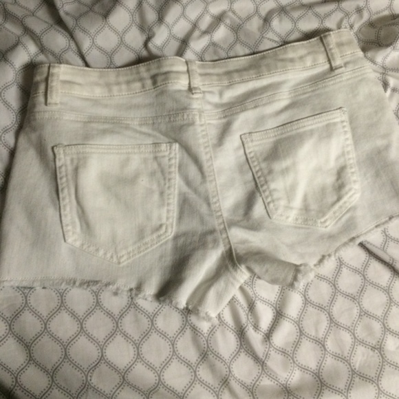 Shorts - Picture 2 of 2