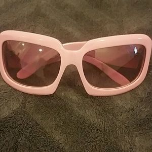 CHANEL Luxury Vintage Sunglasses (NWOT)