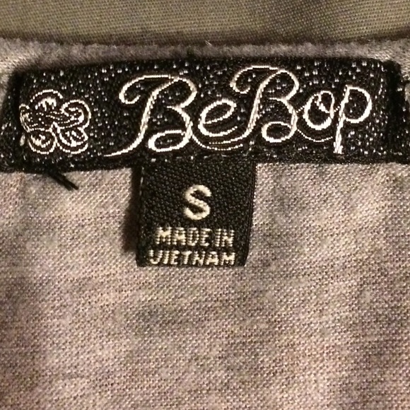 Gray and coral dress - Picture 3 of 4