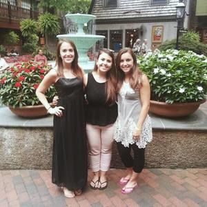 Meet your Posher, Emily