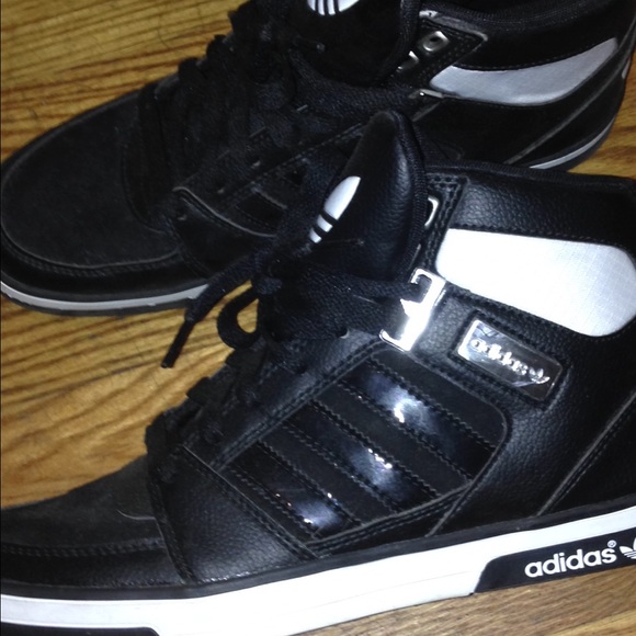 Adidas high tops - Picture 2 of 2