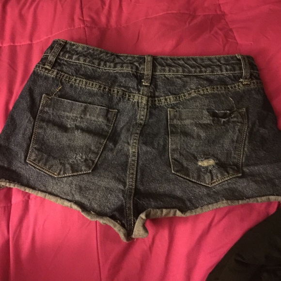 Jean shorts , brand new - Picture 2 of 3