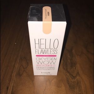 Benefit Cosmetic "Hello Flawless" liquid found.