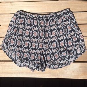 Brandy Melville Taylor Shorts