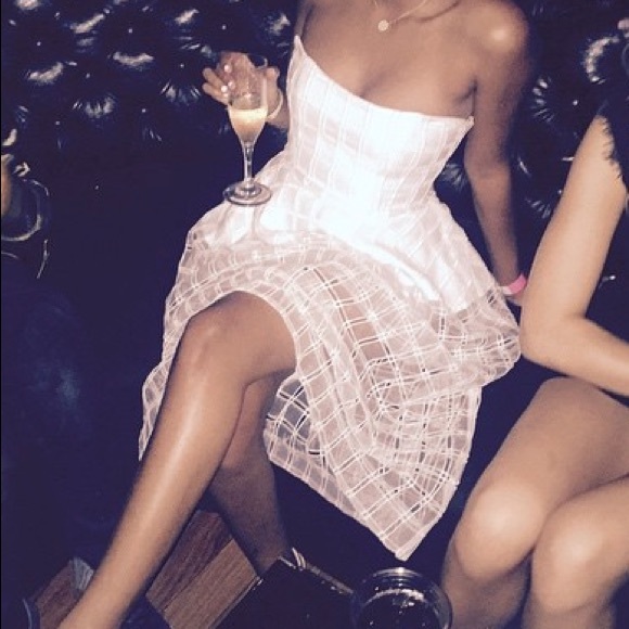 Nicholas Dresses & Skirts - NICHOLAS (EXCLUSIVE) White strapless ball dress