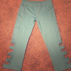 Athletic baby blue yoga leggings