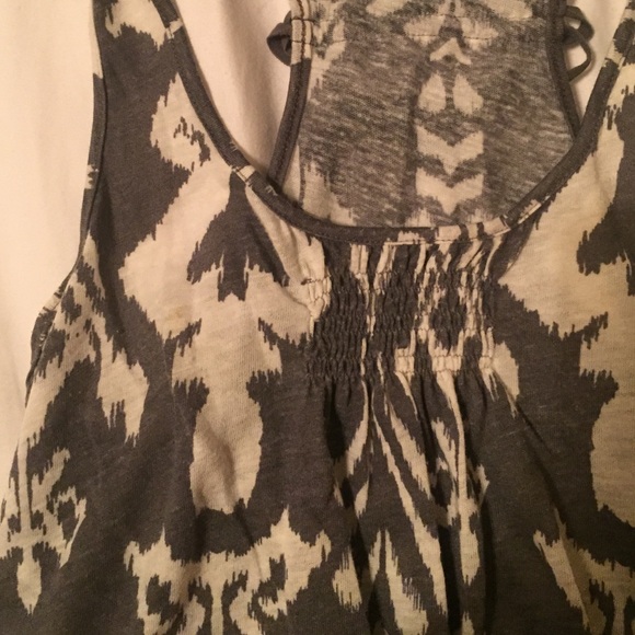 Tank top - Picture 2 of 3