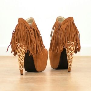 Perfect Fall Fringe booties