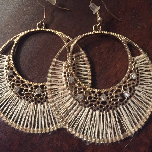 Earrings - Picture 2 of 4