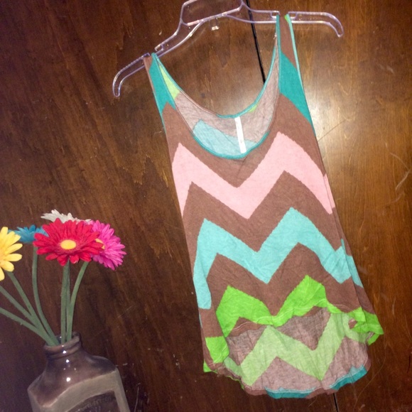 Chevron top - Picture 1 of 1