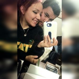 Meet your Posher, Aguirre