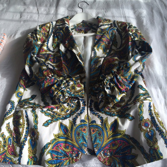 Price drop!!Abstract print blazer!