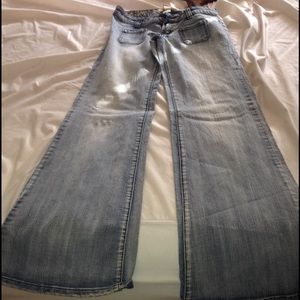 YMI wide leg bell bottom jeans💙💙