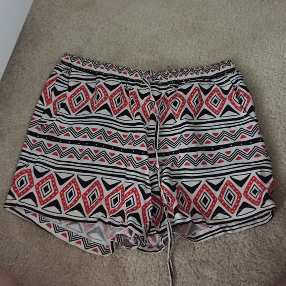 Aztec print shorts ❤️💕😍