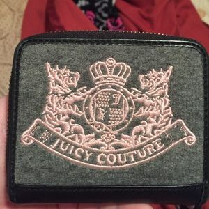 JuicyCouture zipper wallet *VeryGood* Nice Looking