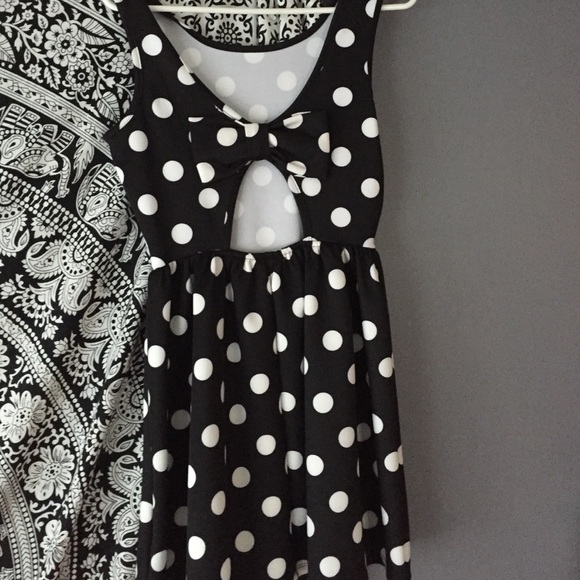 THE POLKA-DOT DRESS! 😍 - Picture 2 of 2