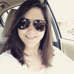 Meet your Posher, Amber