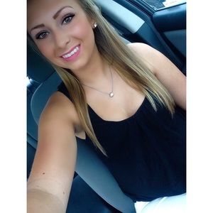 Meet your Posher, Jaclyn