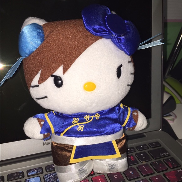 Chun-Li hello kitty street fighter