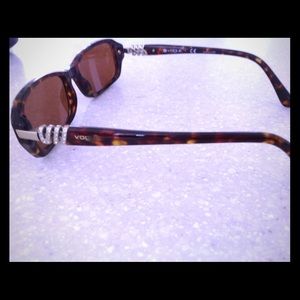 Vogue Frames  Script -