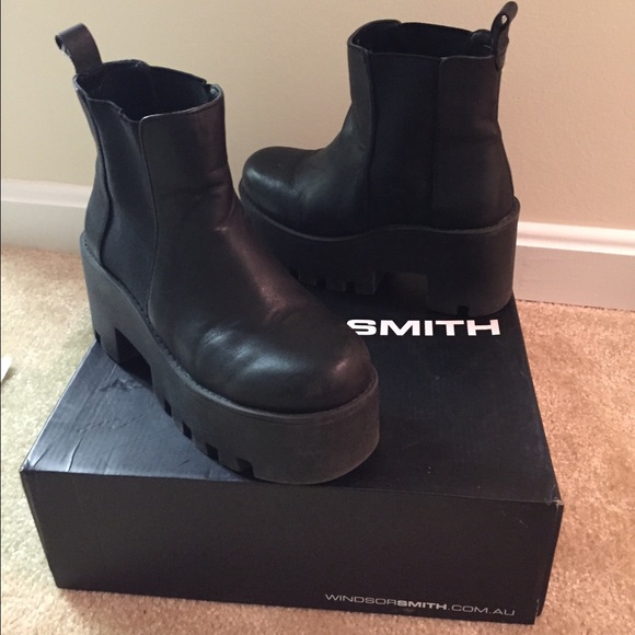 Boots/platforms