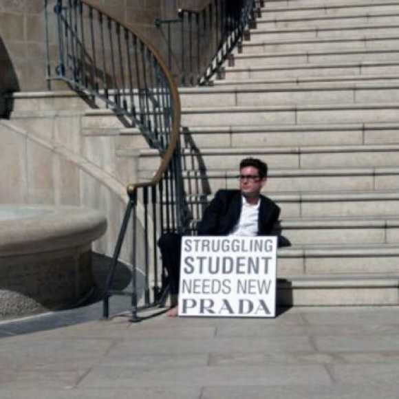 Meet your posher! - Picture 3 of 3