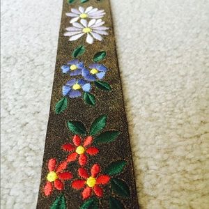 Leather Floral print belt