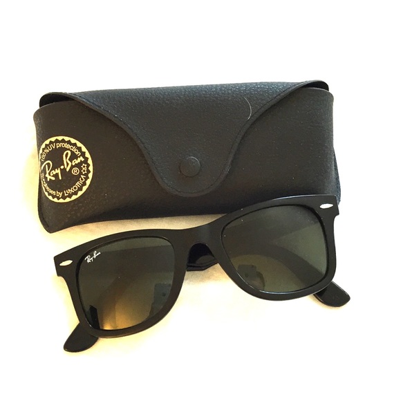 Black Ray Ban Wayfarer sunglasses - brand new
