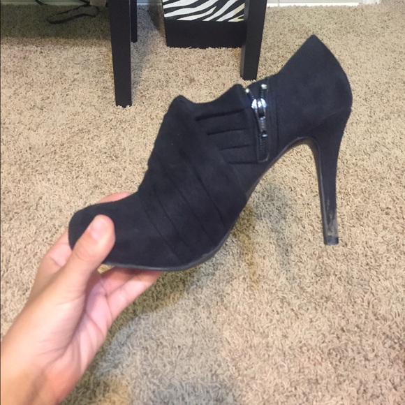 Black shoes