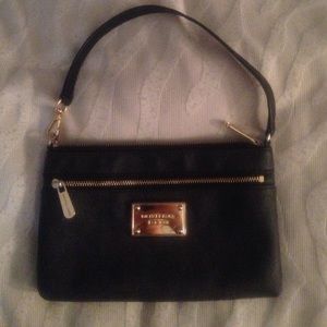 Michael kors clutch
