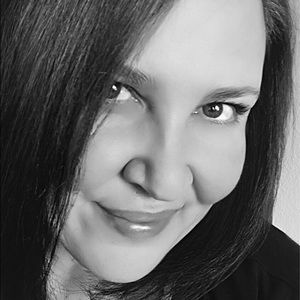 Meet your Posher, April