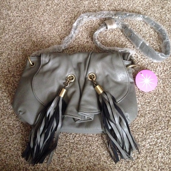 Fabulous Grey tassel Melie bianco purse NWT