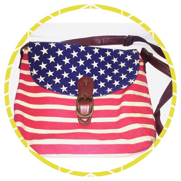 ⭐️ LIMITED EDITION American Flag Purse⭐️