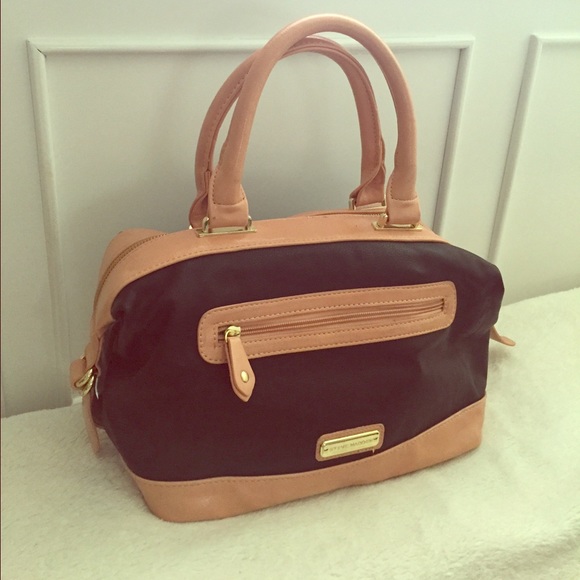 ✨🆕 COLOR BLOCK HANDBAG✨