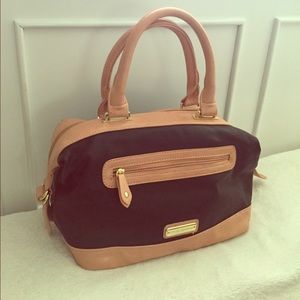 ✨🆕 COLOR BLOCK HANDBAG✨