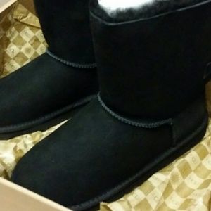 Uggs Bailey Bow boots