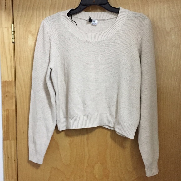 H&M Sweaters - H&M Loose Cropped Sweater