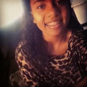 Meet your Posher, Aicha