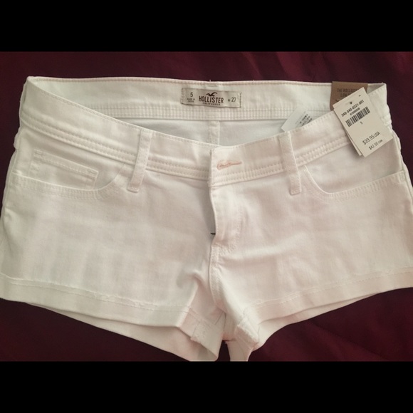 Hollister white Jean shorts💕
