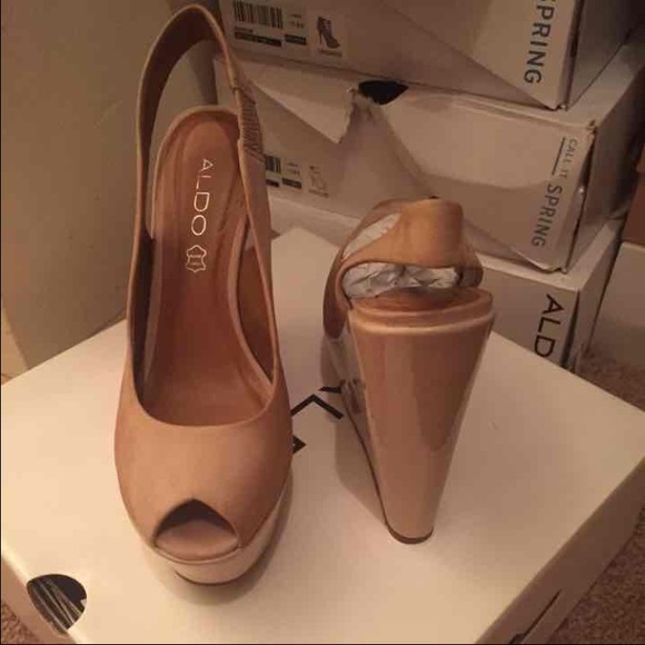 Aldo wedges