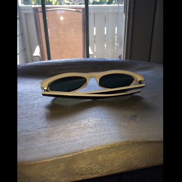 š«SOLD ---Ray-Bans - Picture 2 of 4