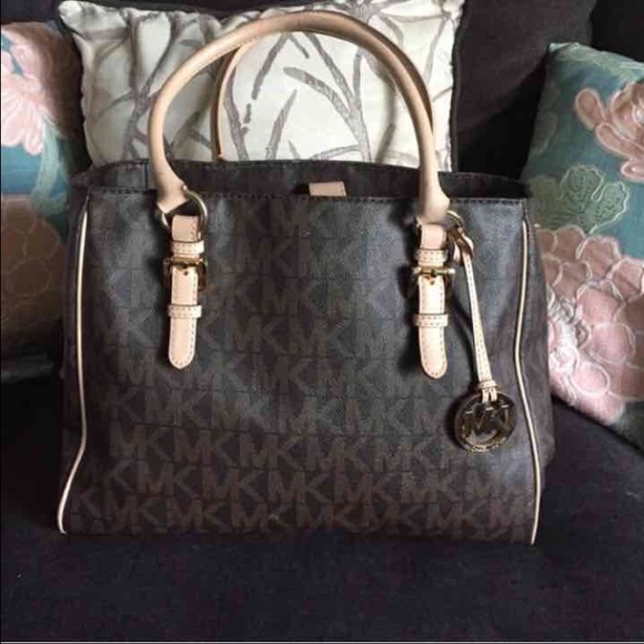Michael Kors purse