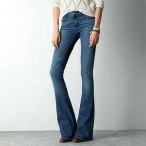 American Eagle Hi-Rise Artist Super Stretch Flare